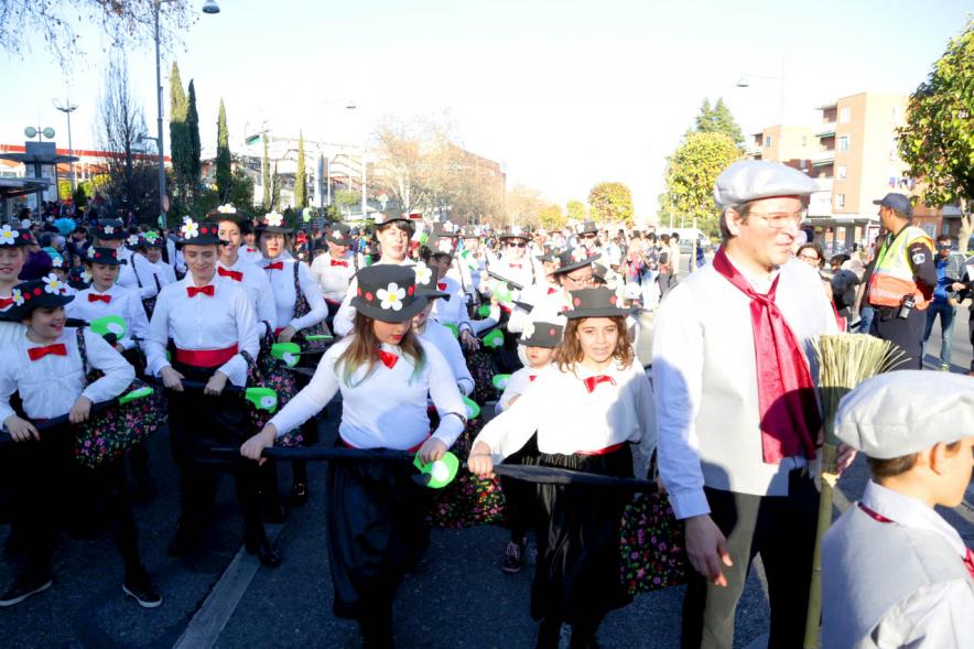 Desfile de Carnaval 2019 - Imagen de personas que participan en el desfile.