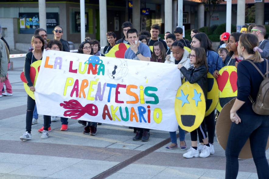 Desfile de Carnaval 2019 - Imagen de personas que participan en el desfile.