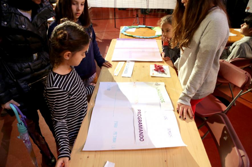Día de la Infancia 2016 en La Esfera - Imagen de grupo de niños participando en los actos.
