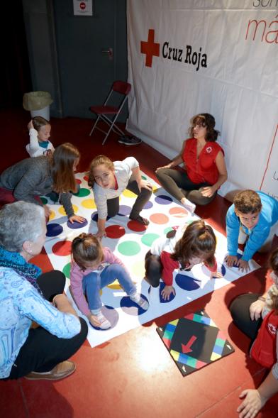 Día de la Infancia 2016 en La Esfera - Imagen de grupo de niños participando en los actos.