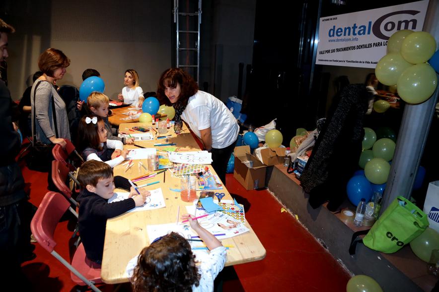 Día de la Infancia 2016 en La Esfera - Imagen de grupo de niños participando en los actos.