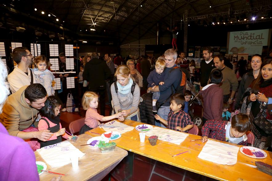 Día de la Infancia 2016 en La Esfera - Imagen de niños participando en diversas actividades.