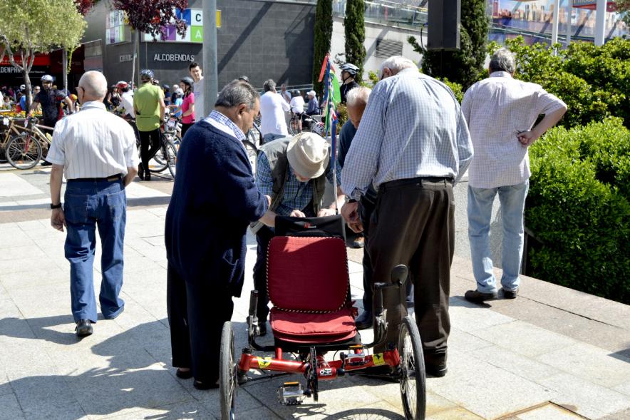 Bicicleta adaptada para usuario con movilidad reducida