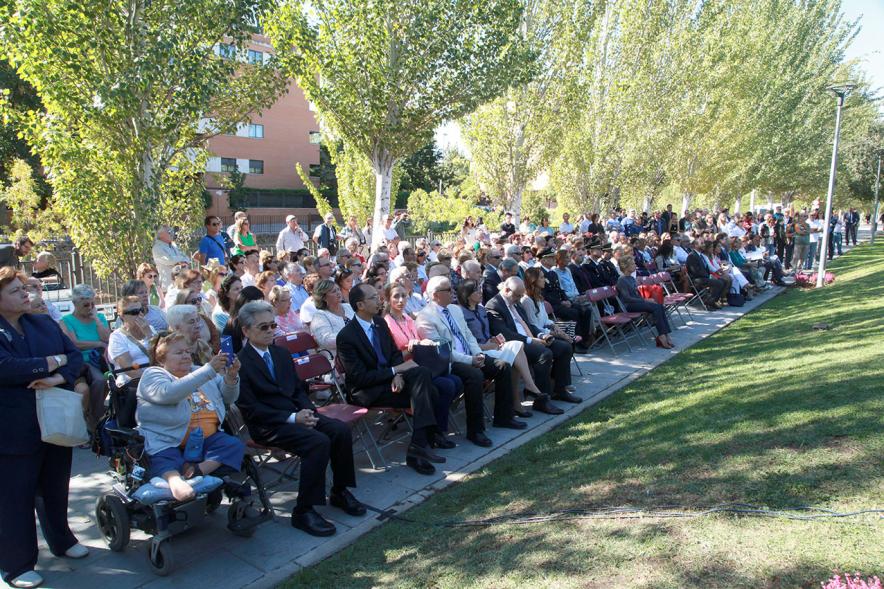 Día de la Paz 2016 -  Los asistentes al acto.