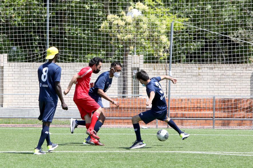 Jornada Inclusiva Día Mundial del Refugiado - Imagen de un momento del partido de futbol.