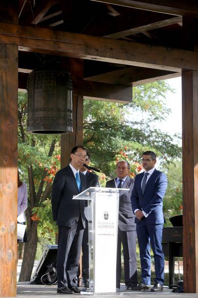 Alcalde Rafael Sanchez y participantes del evento. Día de la Paz 2019 