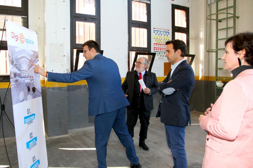 Vicealcalde Miguel Ángel Arranz y Autoridades. Visita de Obra a DIGI-E_SPACE KEYTRON -2019
