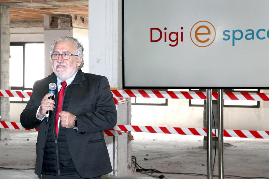 Autoridades. Visita de Obra a DIGI-E_SPACE KEYTRON - 2019