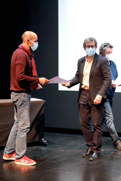 Entrega Diplomas PIC.A Curso 2019-20 - Imagen de la entrega de diplomas a los alumnos.