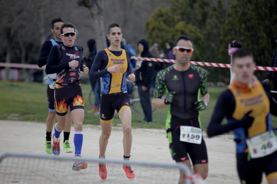 Duatlón Villa de Alcobendas 2017 - Imagen de los corredores en un momento de la prueba.