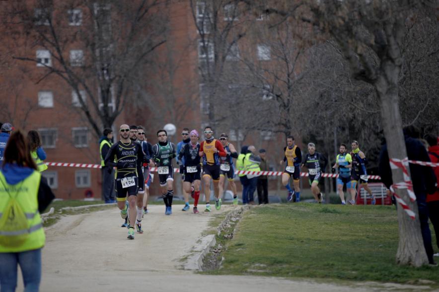 Duatlón Villa de Alcobendas 2017 - Imagen de corredores en un momento de la prueba.