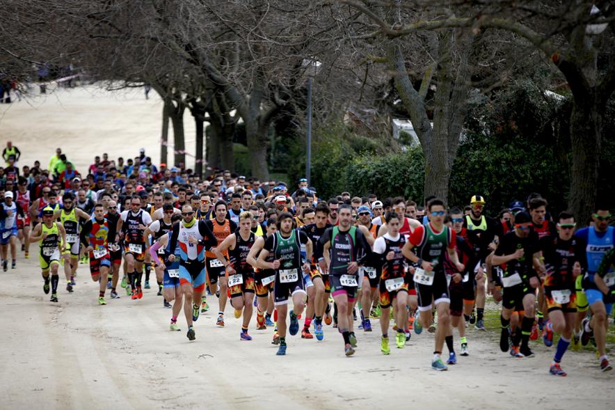 Duatlón Villa de Alcobendas 2017 - Imagen de corredores en un momento de la prueba.