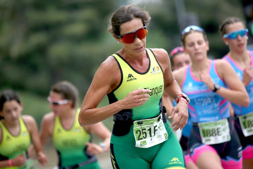 Campeonato de España de Duatlón - Imagen de una de las atletas, en un momento de la carrera.