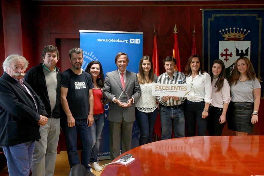 Presentación del Premio EFQM Excellence Award 2016 -  El alcalde y los paticpantes.