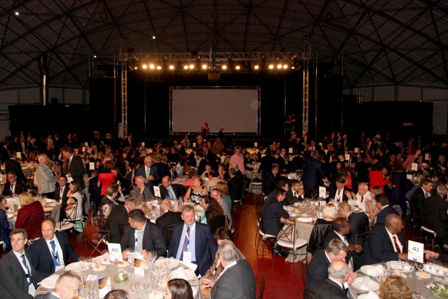 Cena e Inicio EFQM Awards 2017 - Imagen panorámica del público aistente a la cena.