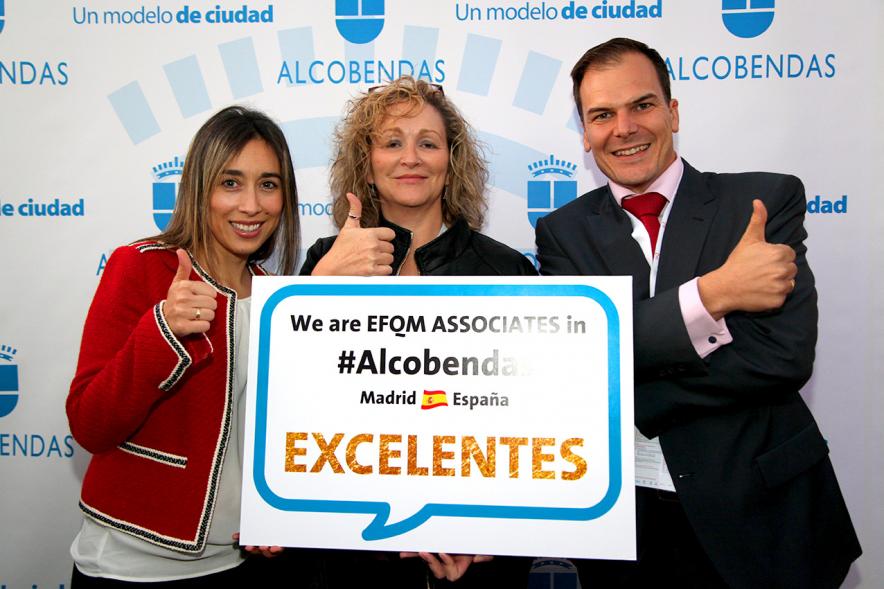 Photocall y Coctel EFQM Awards 2017 - Posado de las autoridades con  invitados.