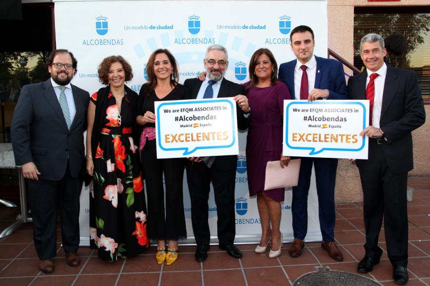 Photocall y Coctel EFQM Awards 2017 - Posado de las autoridades  municipales.
