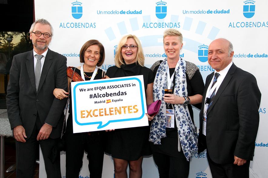 Photocall y Coctel EFQM Awards 2017 - Un grupo de invitados posando.