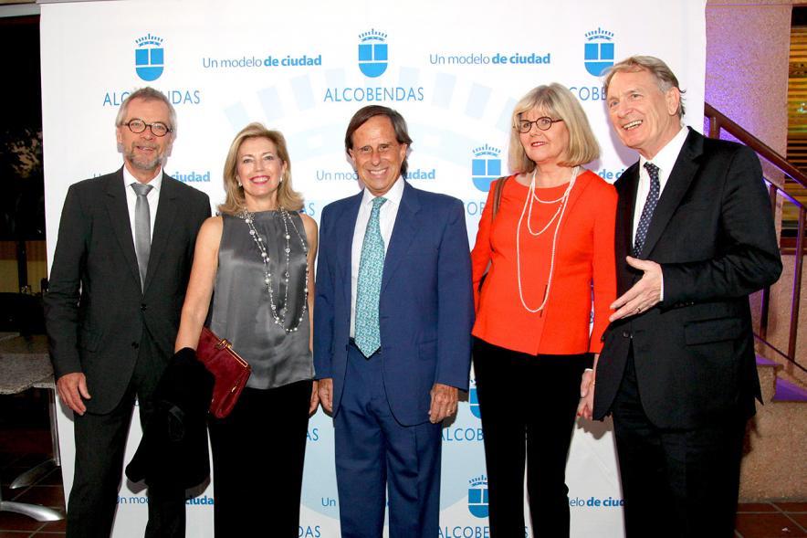 Photocall y Coctel EFQM Awards 2017 - Posado del alcalde con empresarios.