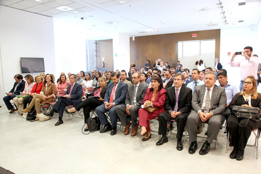 Clausura Curso EGME 2018 - Imagen de las primeras filas de las autoridades .