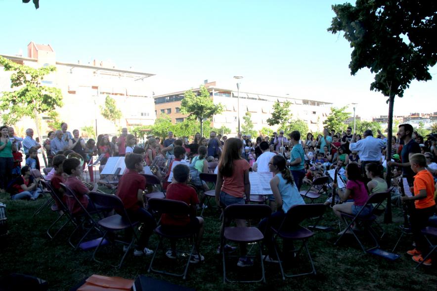 Actuaciones Urbanas de la Escuela Municipal de Música y Danza - Actuación de escuela municipal de música.