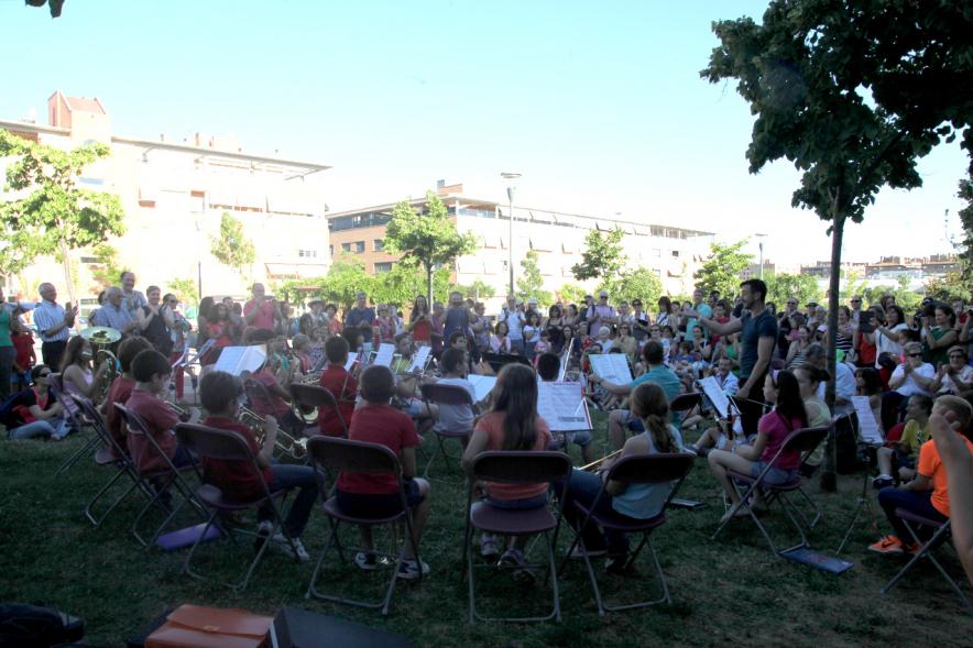Actuaciones Urbanas de la Escuela Municipal de Música y Danza - Actuación de escuela municipal de música.