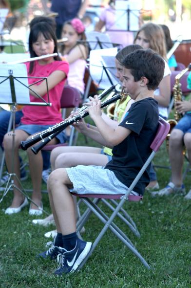 Actuaciones Urbanas de la Escuela Municipal de Música y Danza - Actuación de escuela municipal de música.