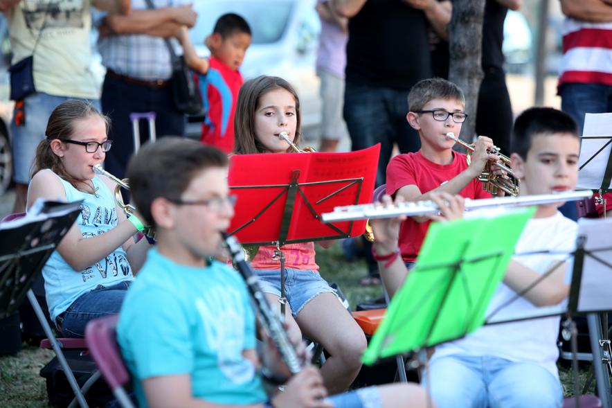 Actuaciones Urbanas de la Escuela Municipal de Música y Danza - Actuación de escuela municipal de música.