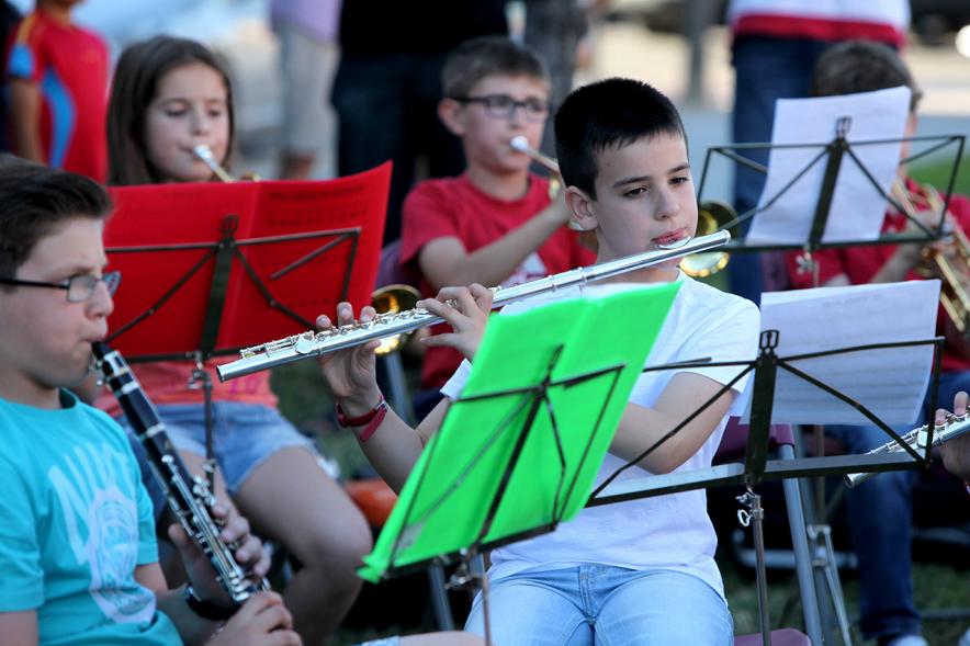 Actuaciones Urbanas de la Escuela Municipal de Música y Danza - Actuación de escuela municipal de música.