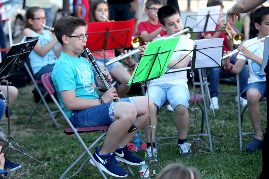 Actuaciones Urbanas de la Escuela Municipal de Música y Danza - Actuación de escuela municipal de música.