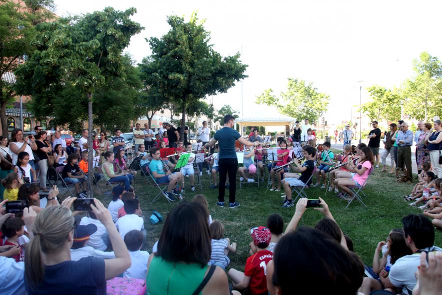 Actuaciones Urbanas de la Escuela Municipal de Música y Danza - Actuación de escuela municipal de música.