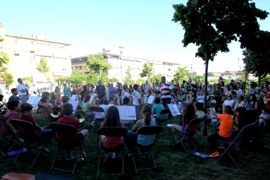 Actuaciones Urbanas de la Escuela Municipal de Música y Danza - Actuación de escuela municipal de música.
