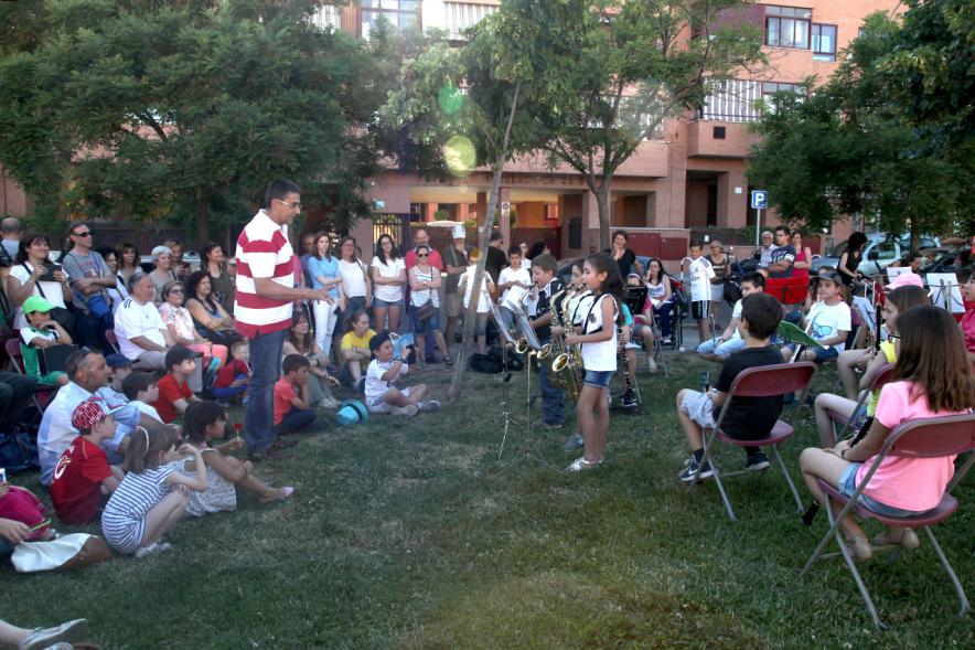 Actuaciones Urbanas de la Escuela Municipal de Música y Danza - Actuación de escuela municipal de música.