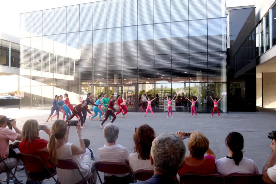 Actuaciones Urbanas de la Escuela Municipal de Música y Danza - Actuación de escuela municipal de danza.