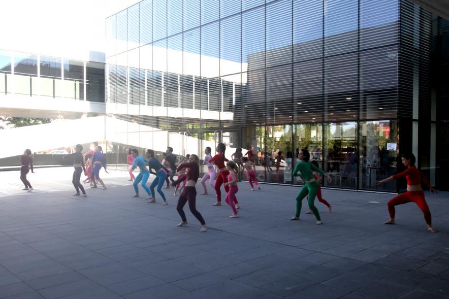 Actuaciones Urbanas de la Escuela Municipal de Música y Danza - Actuación de escuela municipal de danza.
