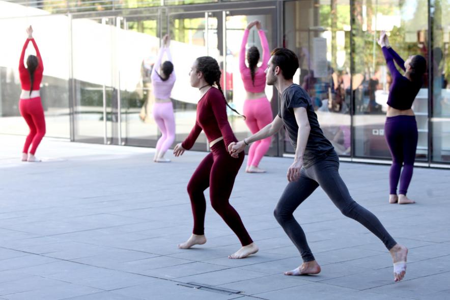 Actuaciones Urbanas de la Escuela Municipal de Música y Danza - Actuación de escuela municipal de danza.