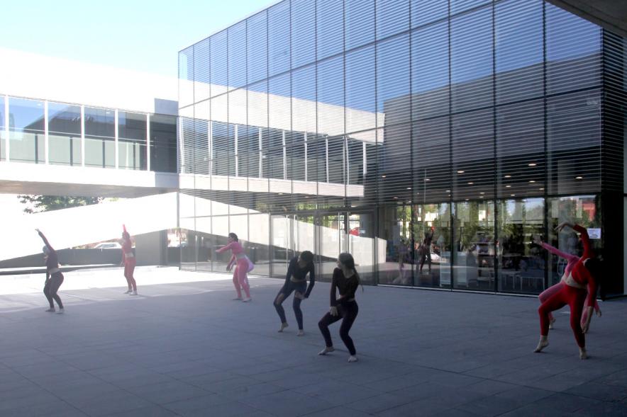 Actuaciones Urbanas de la Escuela Municipal de Música y Danza - Actuación de escuela municipal de danza.