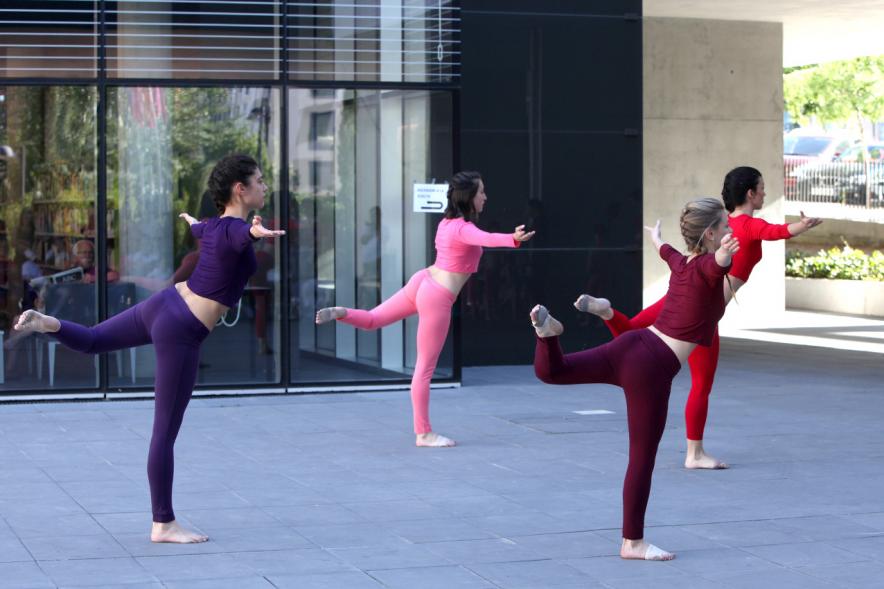 Actuaciones Urbanas de la Escuela Municipal de Música y Danza - Actuación de escuela municipal de danza.