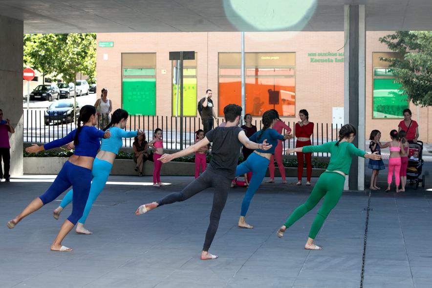 Actuaciones Urbanas de la Escuela Municipal de Música y Danza - Actuación de escuela municipal de danza.