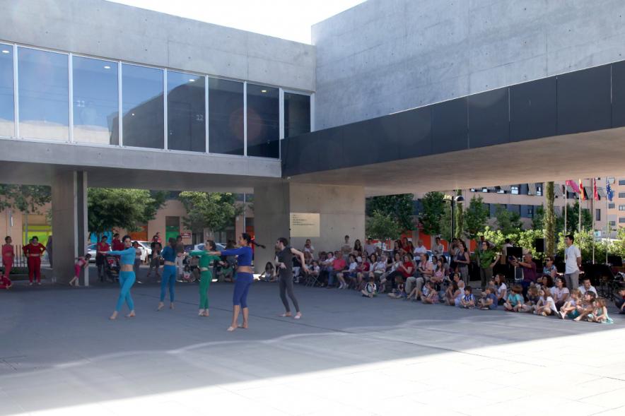 Actuaciones Urbanas de la Escuela Municipal de Música y Danza - Actuación de escuela municipal de danza.