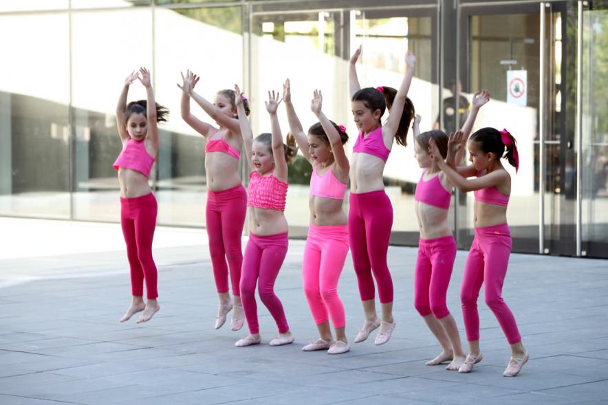 Actuaciones Urbanas de la Escuela Municipal de Música y Danza - Actuación de escuela municipal de danza.
