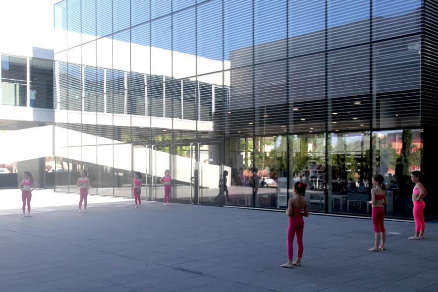 Actuaciones Urbanas de la Escuela Municipal de Música y Danza - Actuación de escuela municipal de danza.