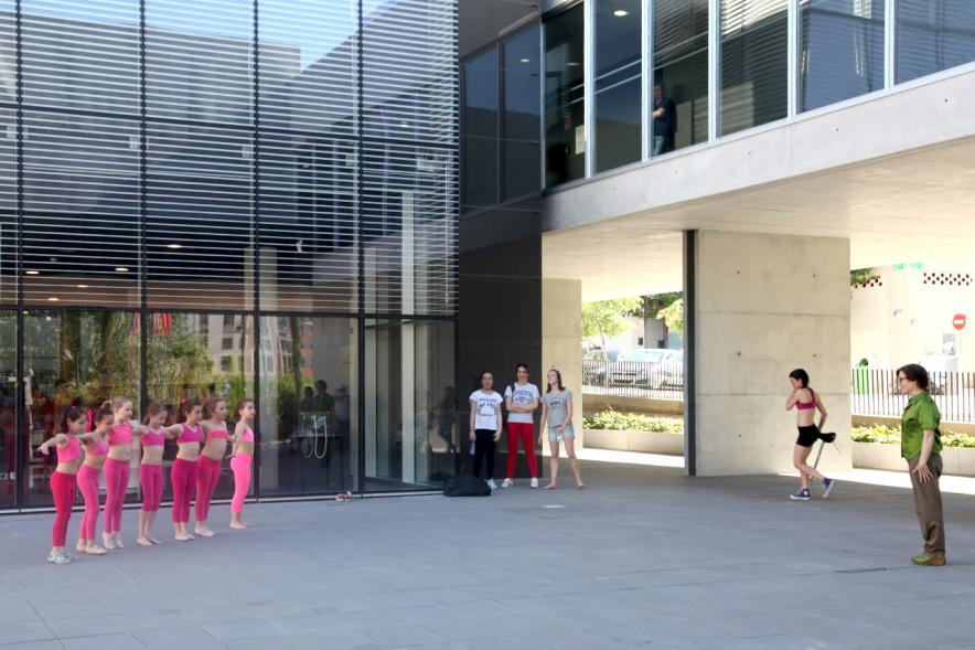 Actuaciones Urbanas de la Escuela Municipal de Música y Danza - Actuación de escuela municipal de danza.
