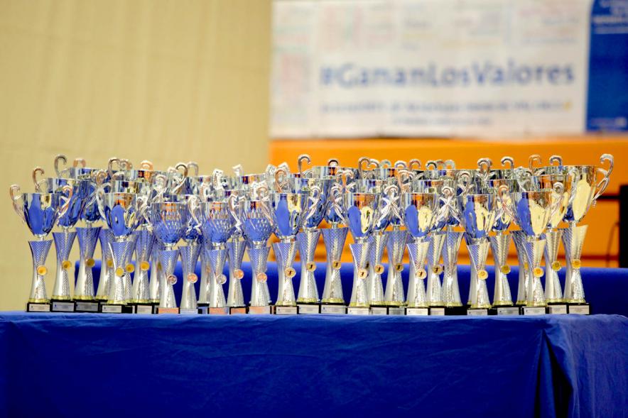 Entrega de Trofeos de Competiciones Locales 2017-18 - Imagen de los trofeos.