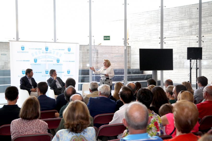 Presentación del Proyecto EcoBulevar en el Distrito Centro -Exposición del proyecto.
