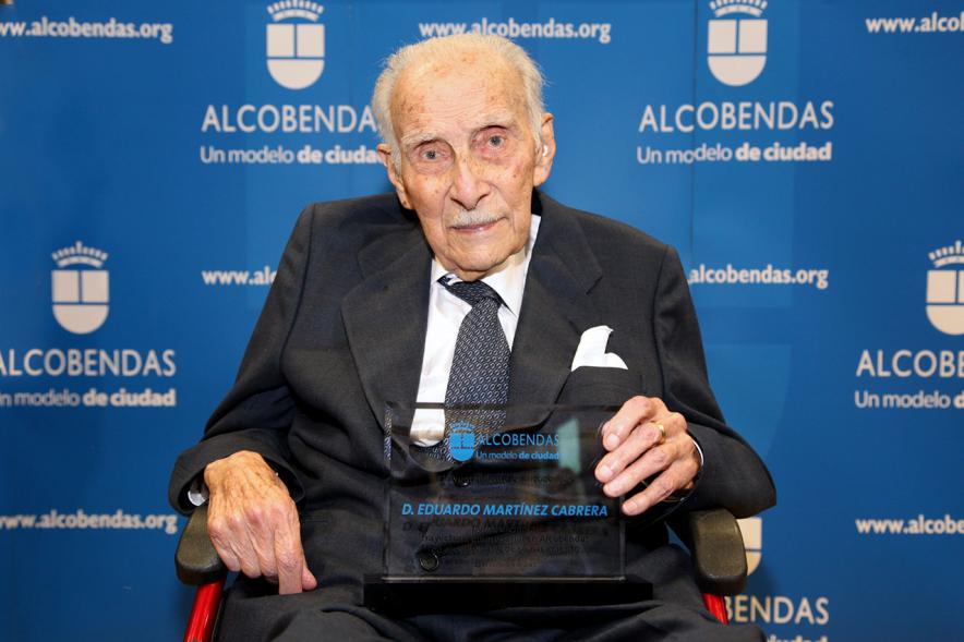 Homenaje a Eduardo Martínez Cabrera (Fundador del Grupo PAYMA) - Primer plano del homenajeado.