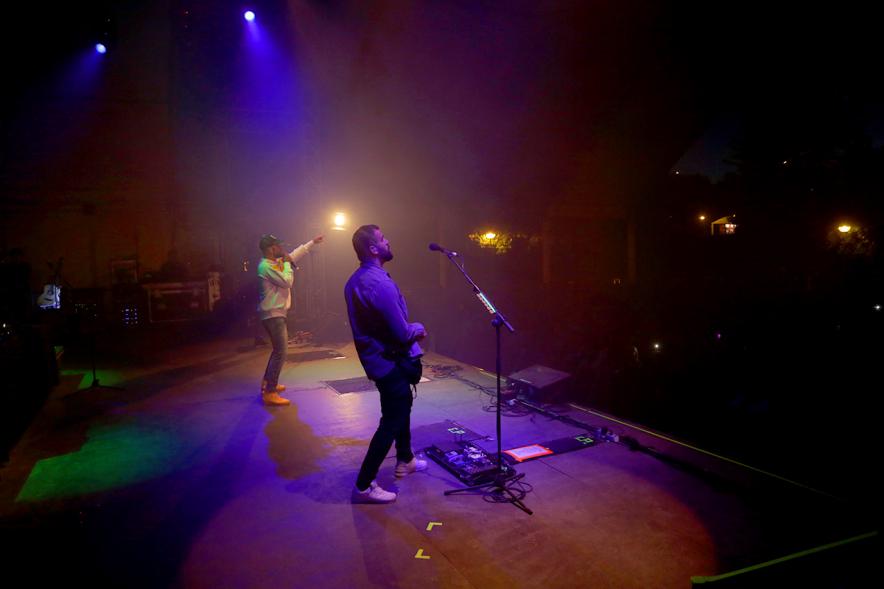 Artistas en el escenario
