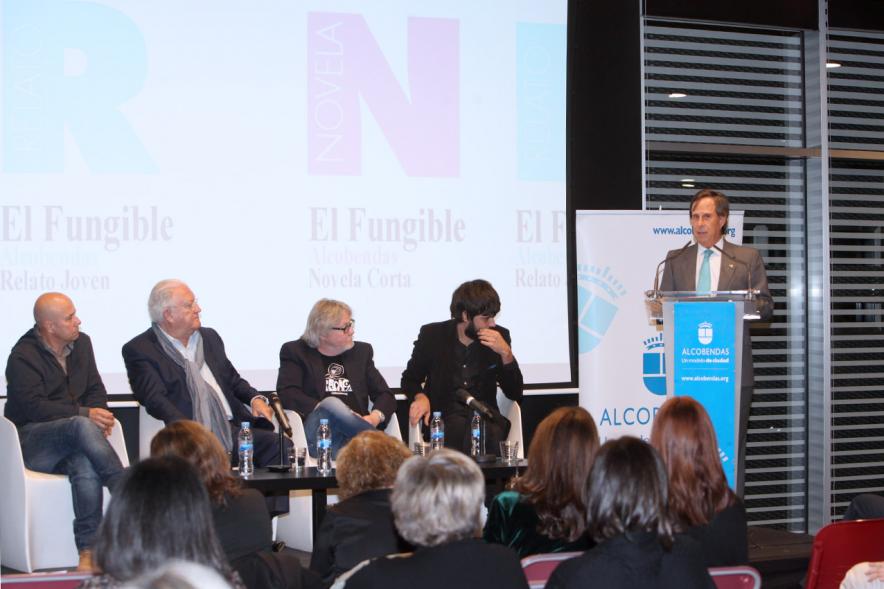 Presentación del Fungible 2017 - El alcalde presenta el evento.