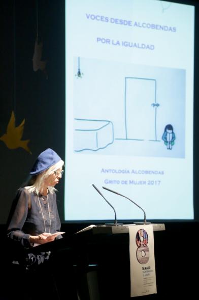 Encuentro Poético "El Grito de Mujer" - Presentación del acto.