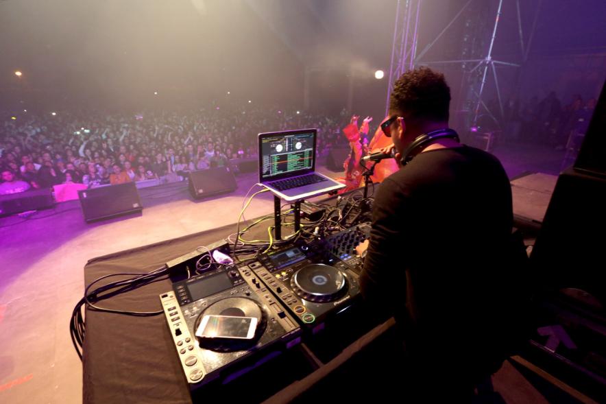 Escenario desde el DJ